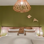 4 Trees By Adrez Lägenhet