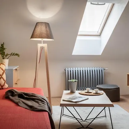 4 Trees By Adrez Apartment Prague