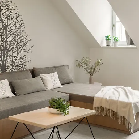 4 Trees By Adrez Lejlighed Prag