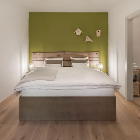 4 Trees By Adrez Lejlighed Prag