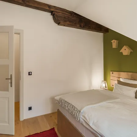 4 Trees By Adrez Lejlighed *