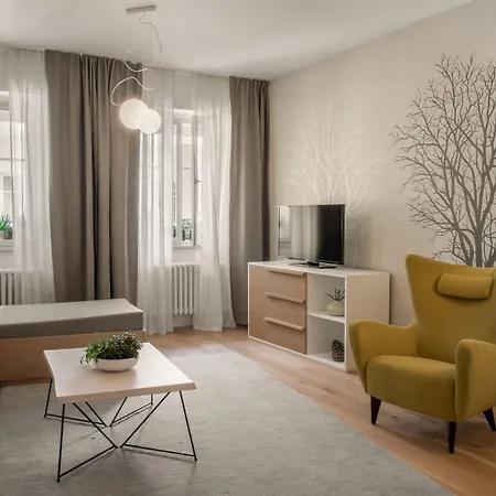 4 Trees By Adrez Lejlighed *