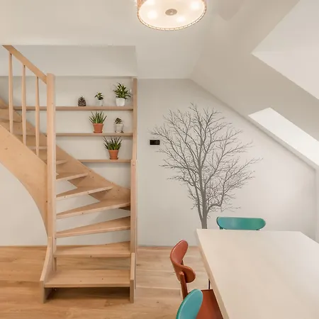 Lejlighed 4 Trees By Adrez Prag