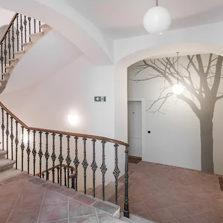 Lejlighed 4 Trees By Adrez Prag