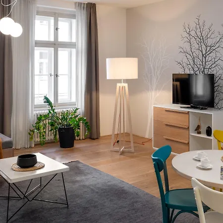 4 Trees By Adrez Lejlighed