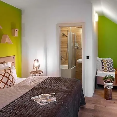 4 Trees By Adrez Apartament *