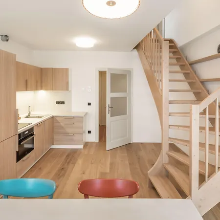 4 Trees By Adrez Apartment