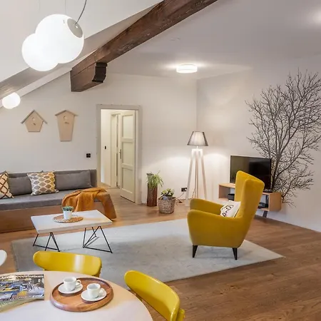 Apartment 4 Trees By Adrez Prag