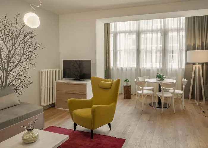 4 Trees By Adrez * Praha