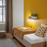 Apartment 4 Trees By Adrez *